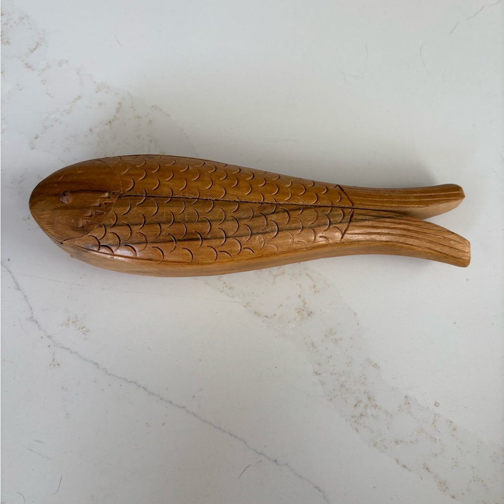 Wooden Fish-shaped nutcracker